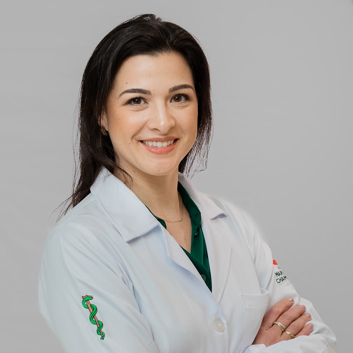 Retrato da Dra. Denise Sbrissia Gouveia, urologista em Curitiba